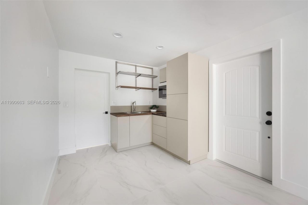 3640 SW 13th St , Miami, FL 33145 Photo