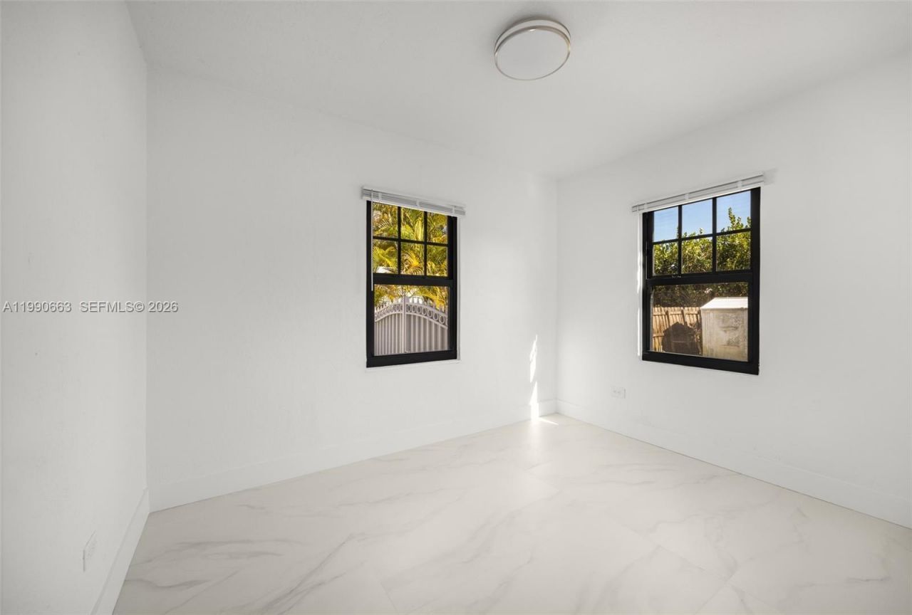 3640 SW 13th St , Miami, FL 33145 Photo