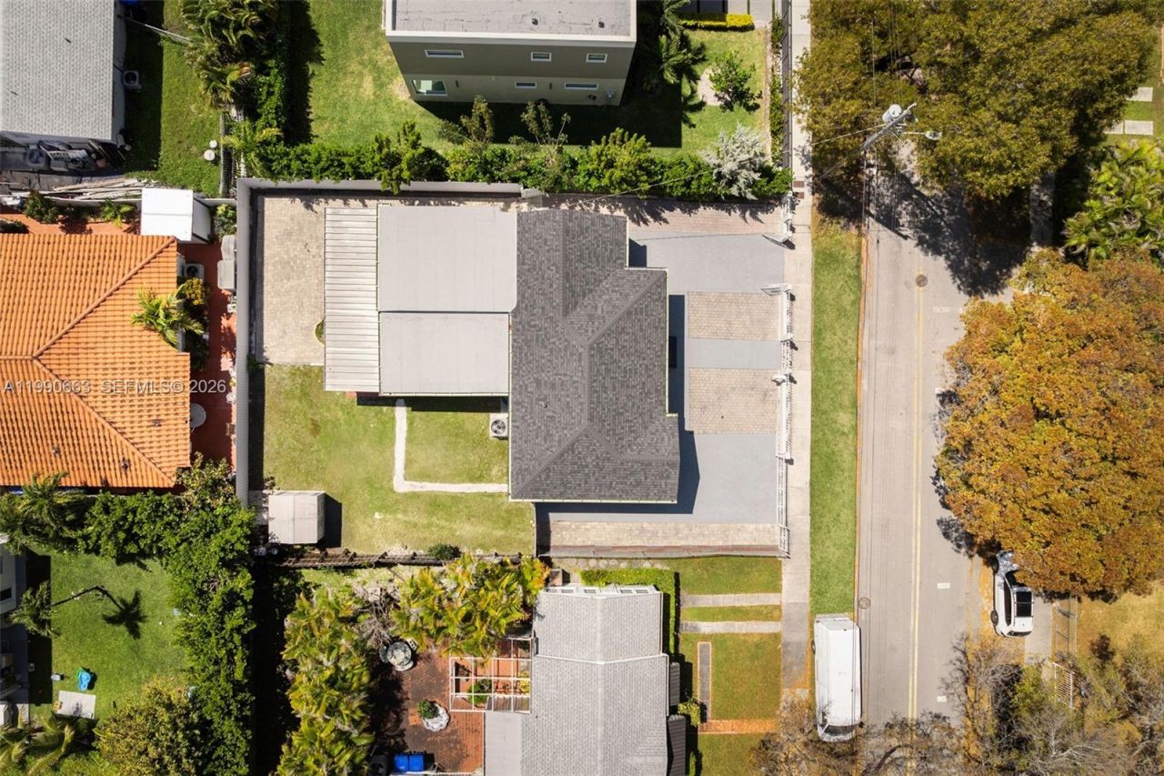 3640 SW 13th St , Miami, FL 33145 Photo