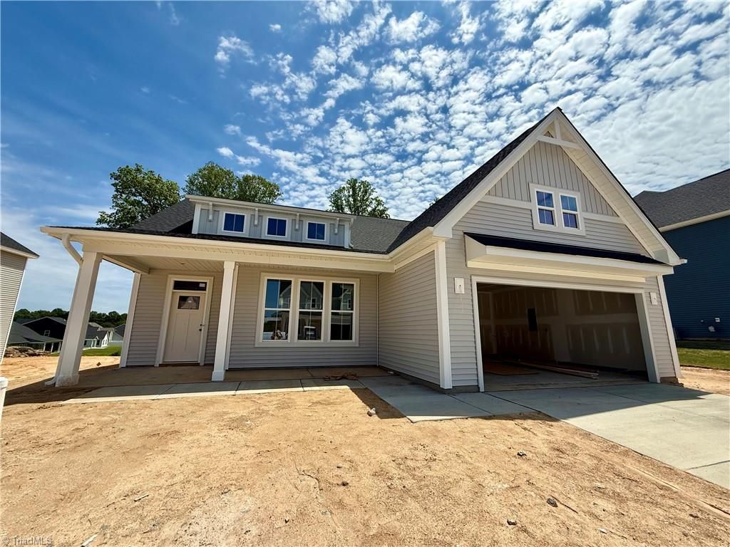 427 Yarrow Drive, Lexington, NC 27295 Main Photo