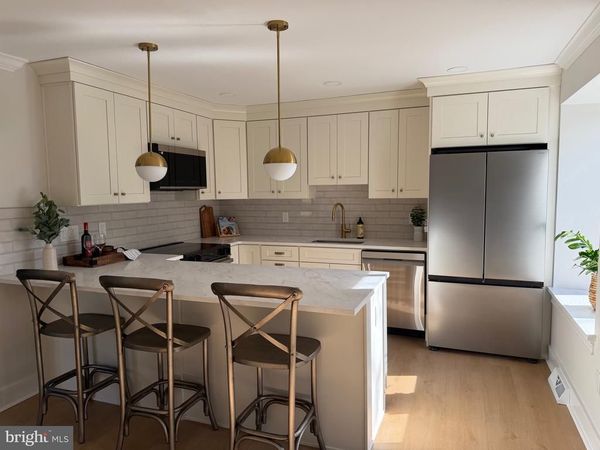 20 INDEPENDENCE PLACE, NEWTOWN, PA 18940