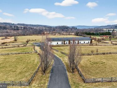 2121 CHURCH VIEW ROAD, COOPERSBURG, PA 18036