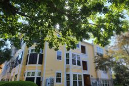 1537 Telfair Way photo 4