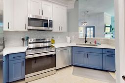 1537 Telfair Way photo 4