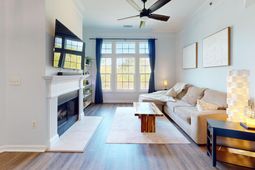 1537 Telfair Way photo 4