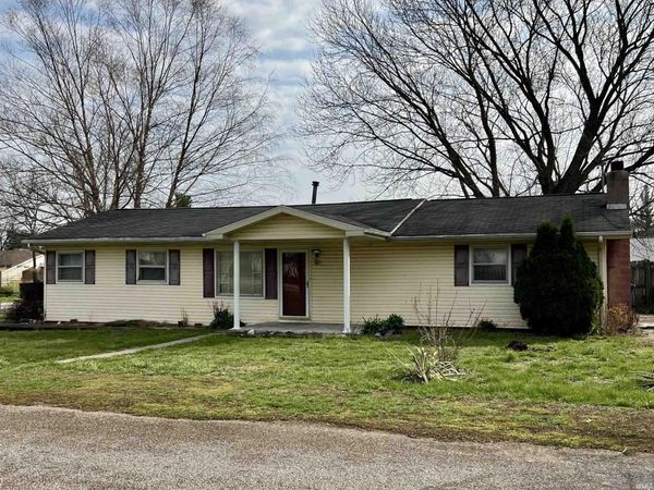 324 W GRISSOM Avenue, Mitchell, IN 47446