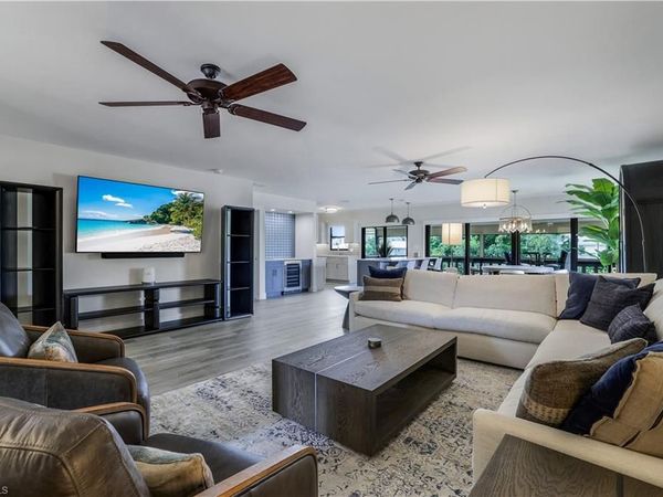 1390 Chesapeake AVE, Unit 1390, NAPLES, FL 34102