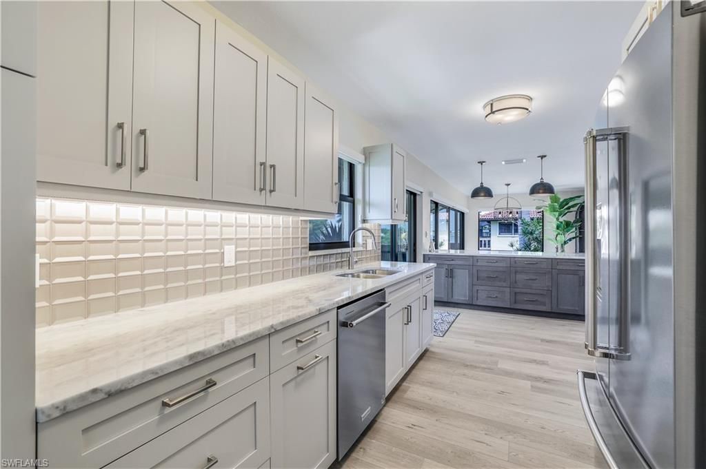 1390 Chesapeake Ave, Unit 1390, Naples, FL 34102 Photo