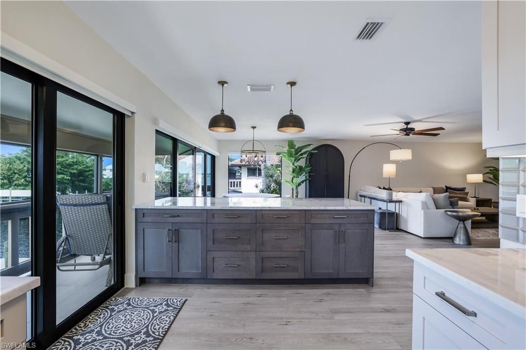 1390 Chesapeake Ave, Unit 1390, Naples, FL 34102 Photo