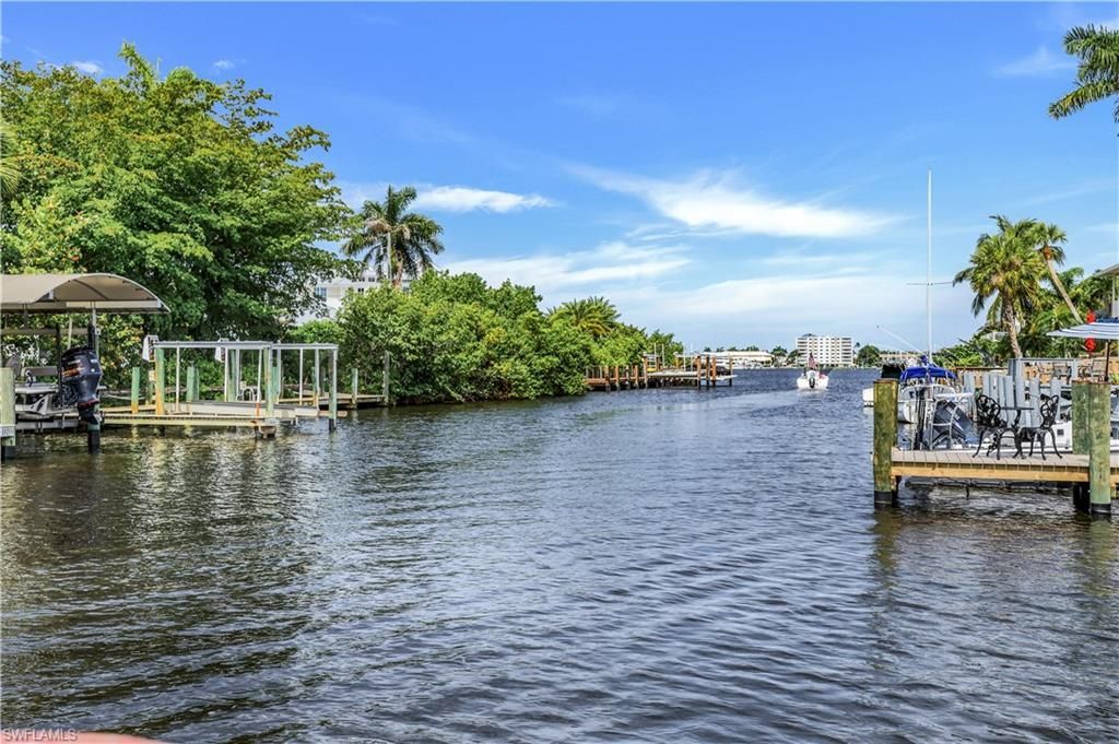1390 Chesapeake Ave, Unit 1390, Naples, FL 34102 Photo