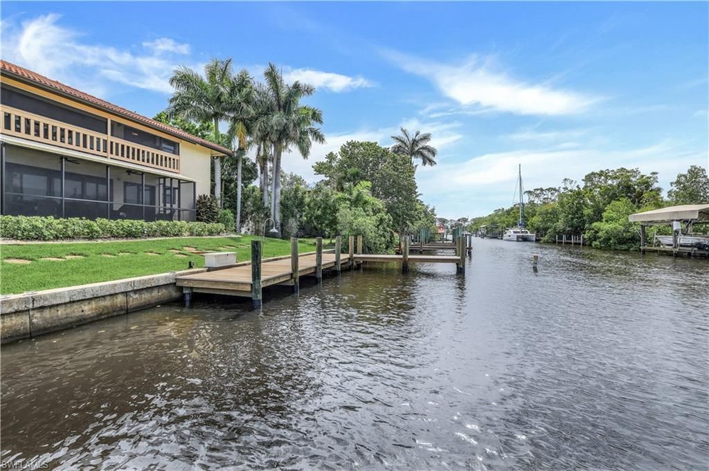 1390 Chesapeake Ave, Unit 1390, Naples, FL 34102 Photo