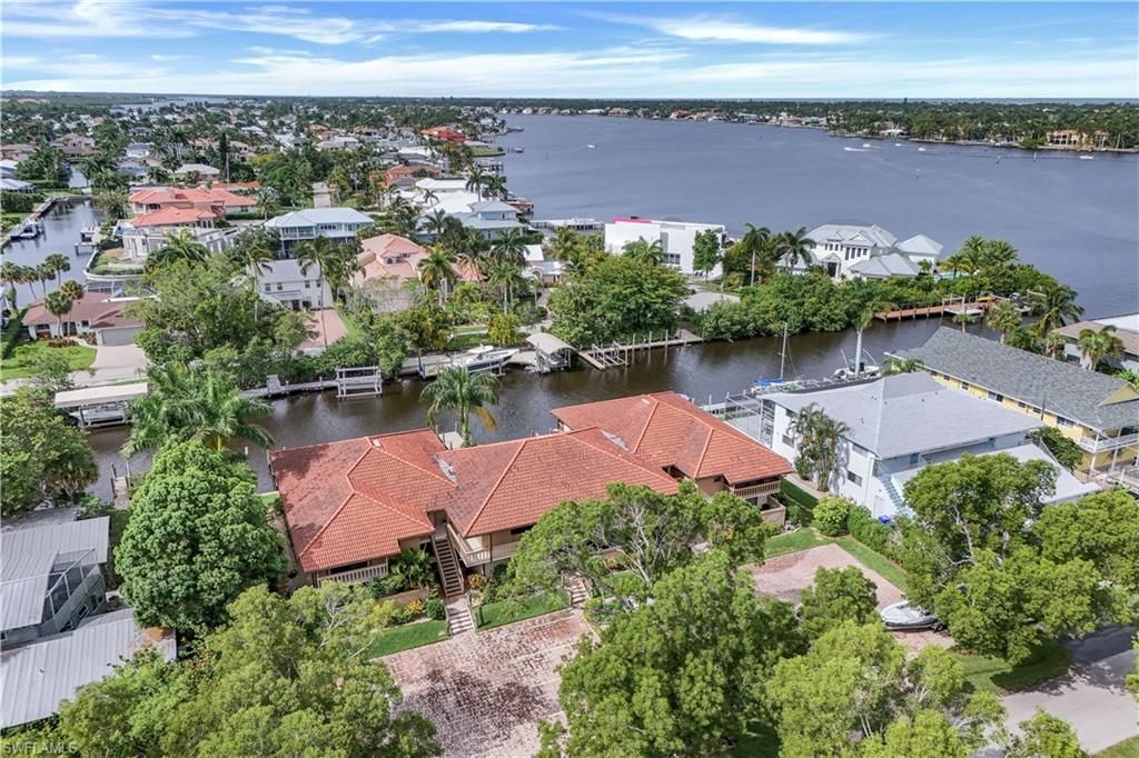 1390 Chesapeake Ave, Unit 1390, Naples, FL 34102 Photo