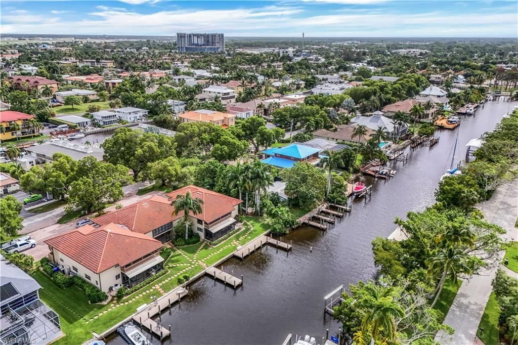 1390 Chesapeake Ave, Unit 1390, Naples, FL 34102 Photo
