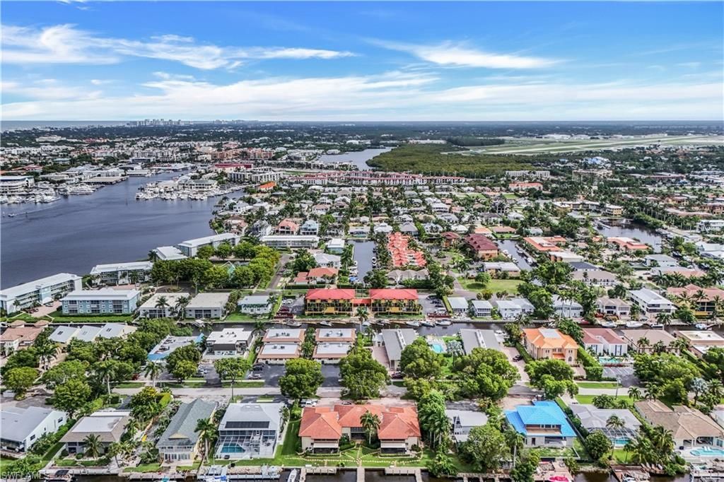 1390 Chesapeake Ave, Unit 1390, Naples, FL 34102 Photo
