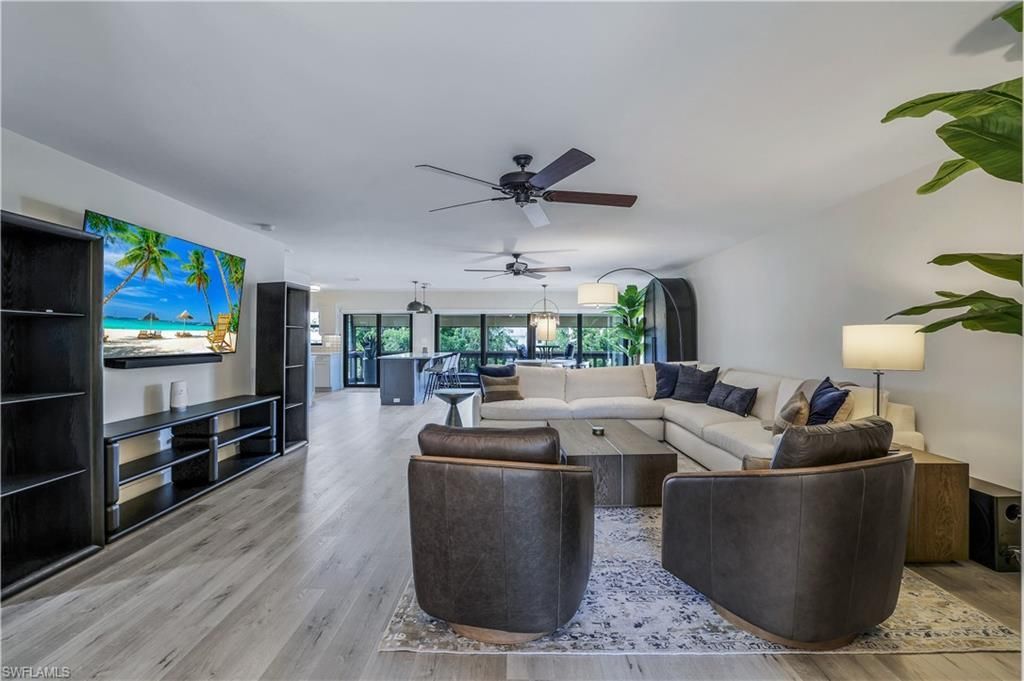 1390 Chesapeake Ave, Unit 1390, Naples, FL 34102 Photo