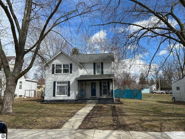 320 Elm N, Ithaca, MI 48847