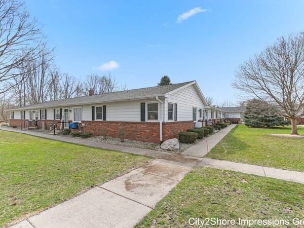 3367 Division Avenue SW, Grandville, MI 49418