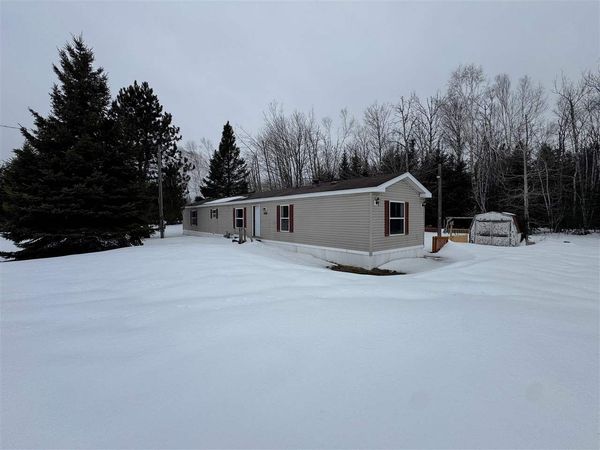 2288 Riggsville Road, Cheboygan, MI 49721