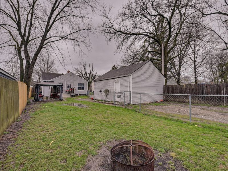 2610 Grasmere Avenue , Columbus, OH 43211 Photo 19