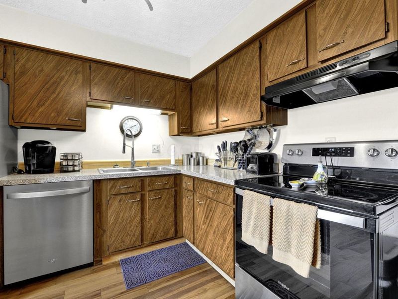 6558 Maple Way , Galloway, OH 43119 Photo 11