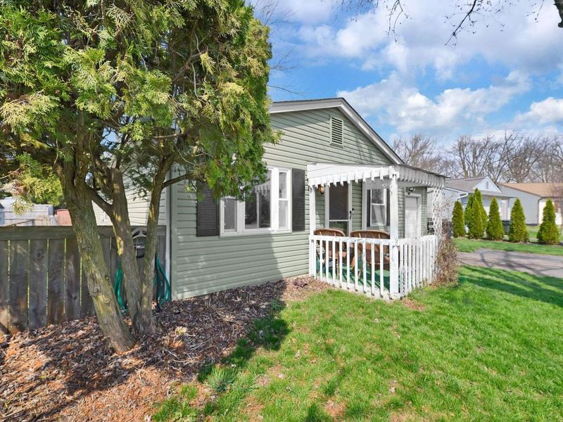 6558 Maple Way , Galloway, OH 43119 Photo 2