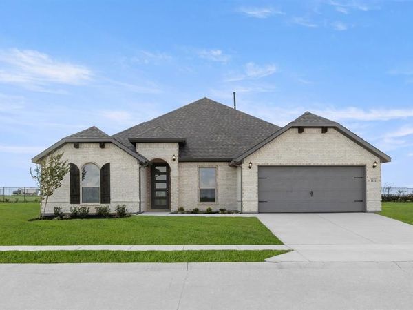 1121 Nighthawk Drive, Justin, TX 76247