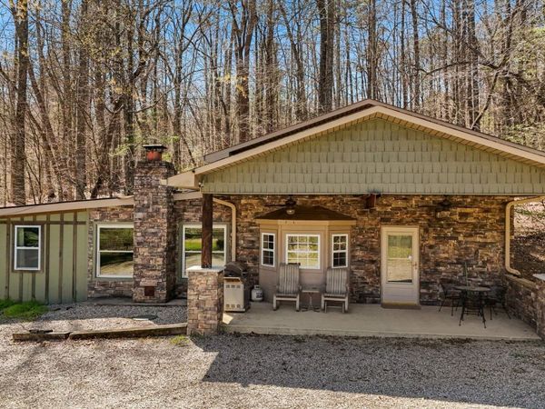 1525 Cove Lane, Oliver Springs, TN 37840
