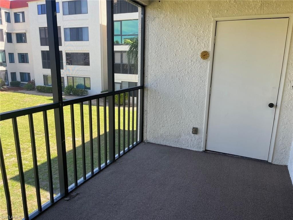 7402 Lake Breeze Dr, Unit 202, Fort Myers, FL 33907 Photo