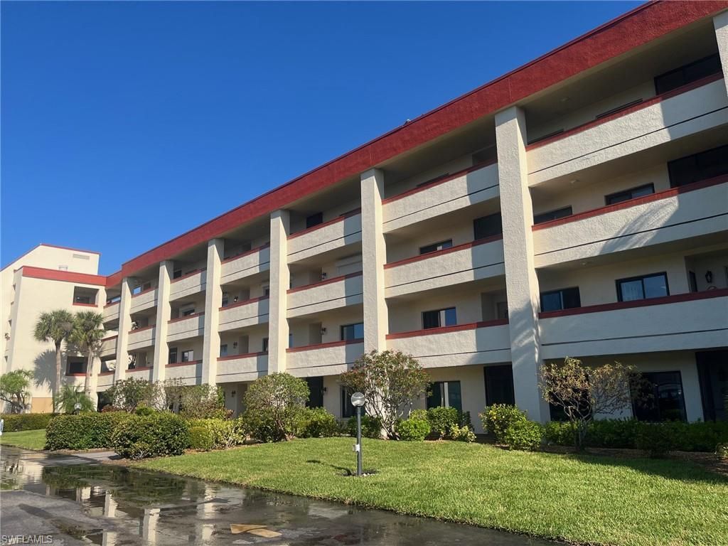 7402 Lake Breeze Dr, Unit 202, Fort Myers, FL 33907 Photo