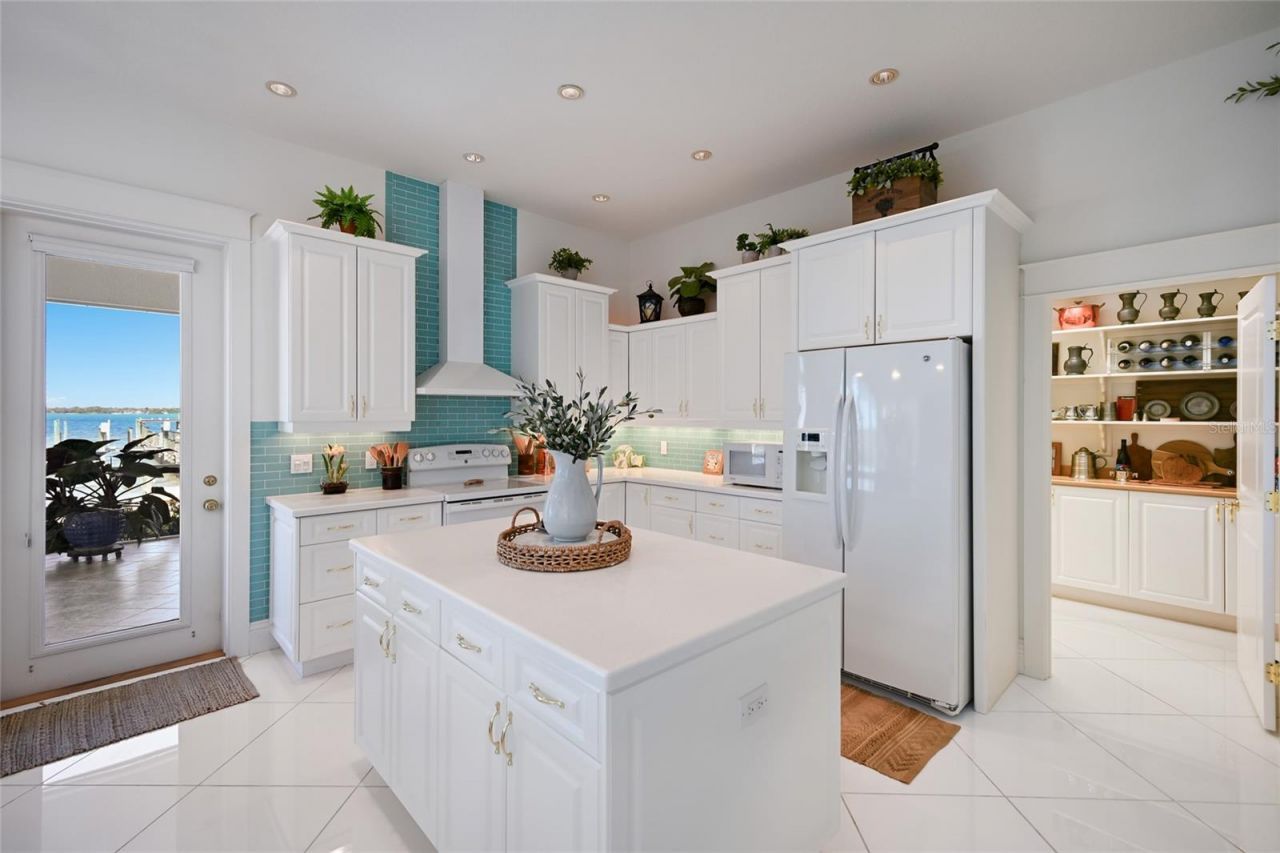 6100 Riverview Boulevard, Bradenton, FL 34209 Photo