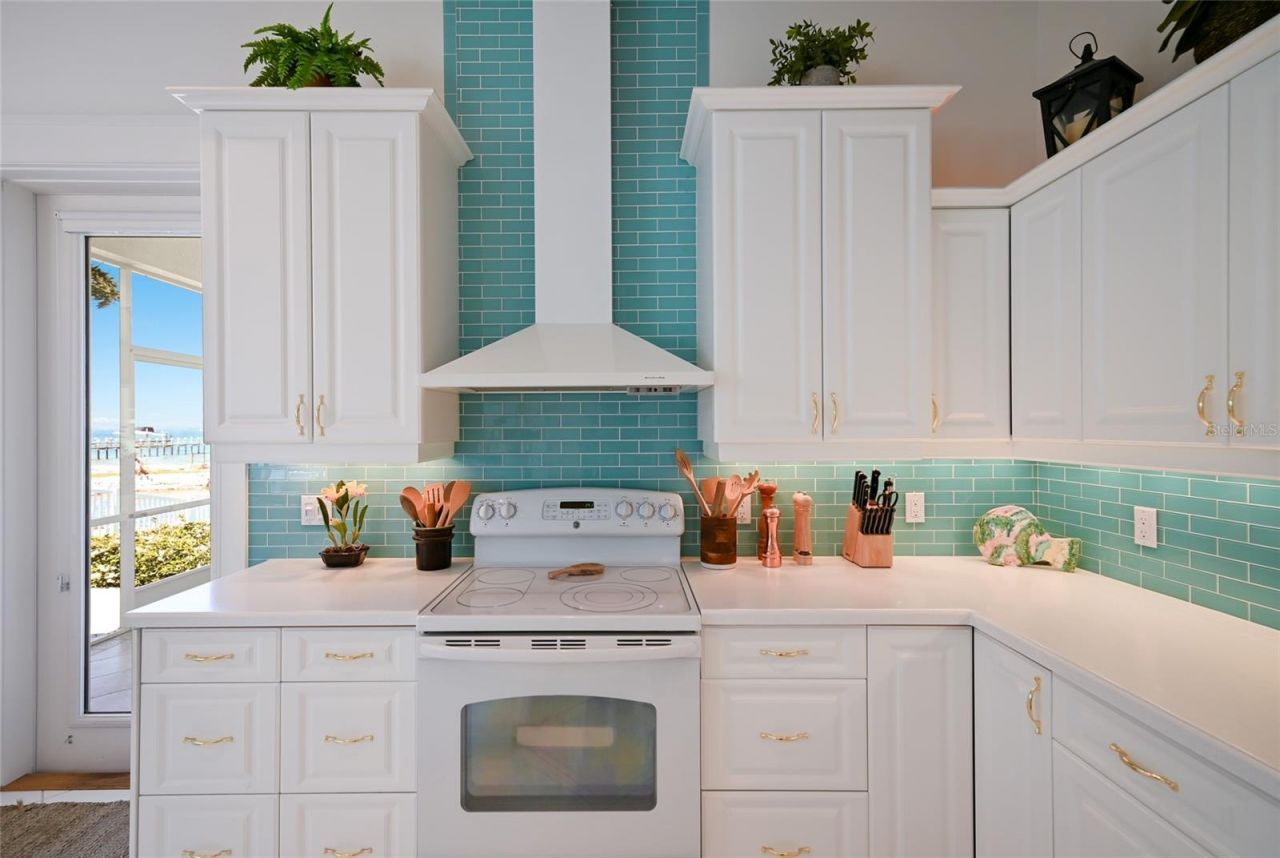 6100 Riverview Boulevard, Bradenton, FL 34209 Photo