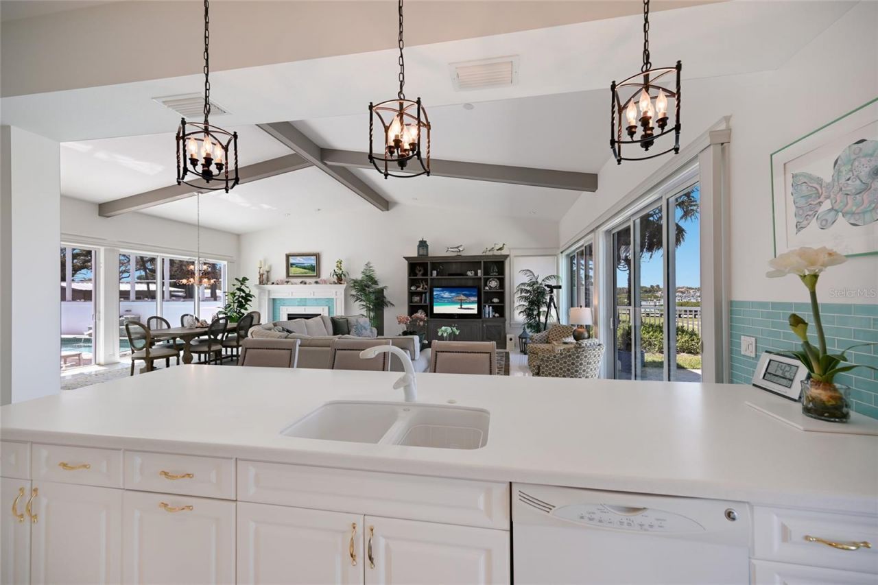 6100 Riverview Boulevard, Bradenton, FL 34209 Photo