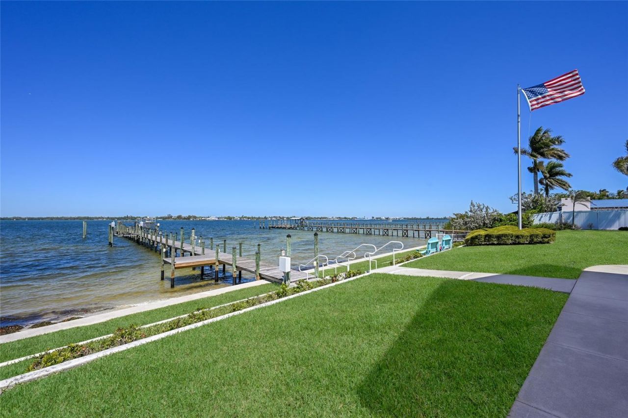 6100 Riverview Boulevard, Bradenton, FL 34209 Photo