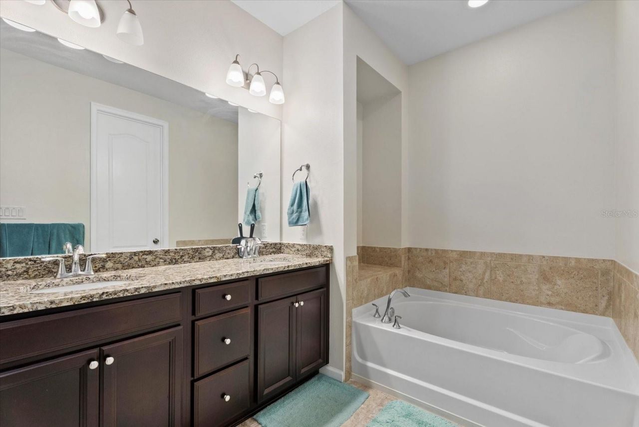 11828 Meadowgate Place, Bradenton, FL 34211 Photo
