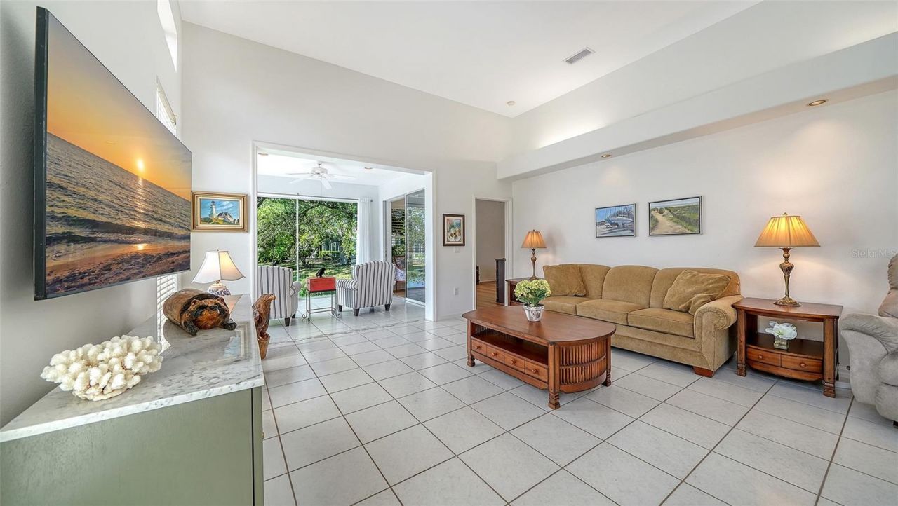 3799 Mira Lago Drive, Sarasota, FL 34238 Photo