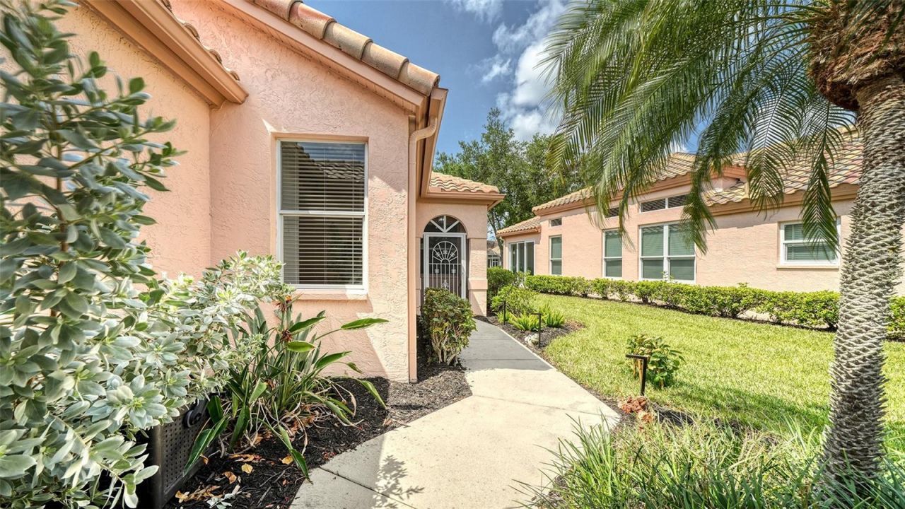 3799 Mira Lago Drive, Sarasota, FL 34238 Photo