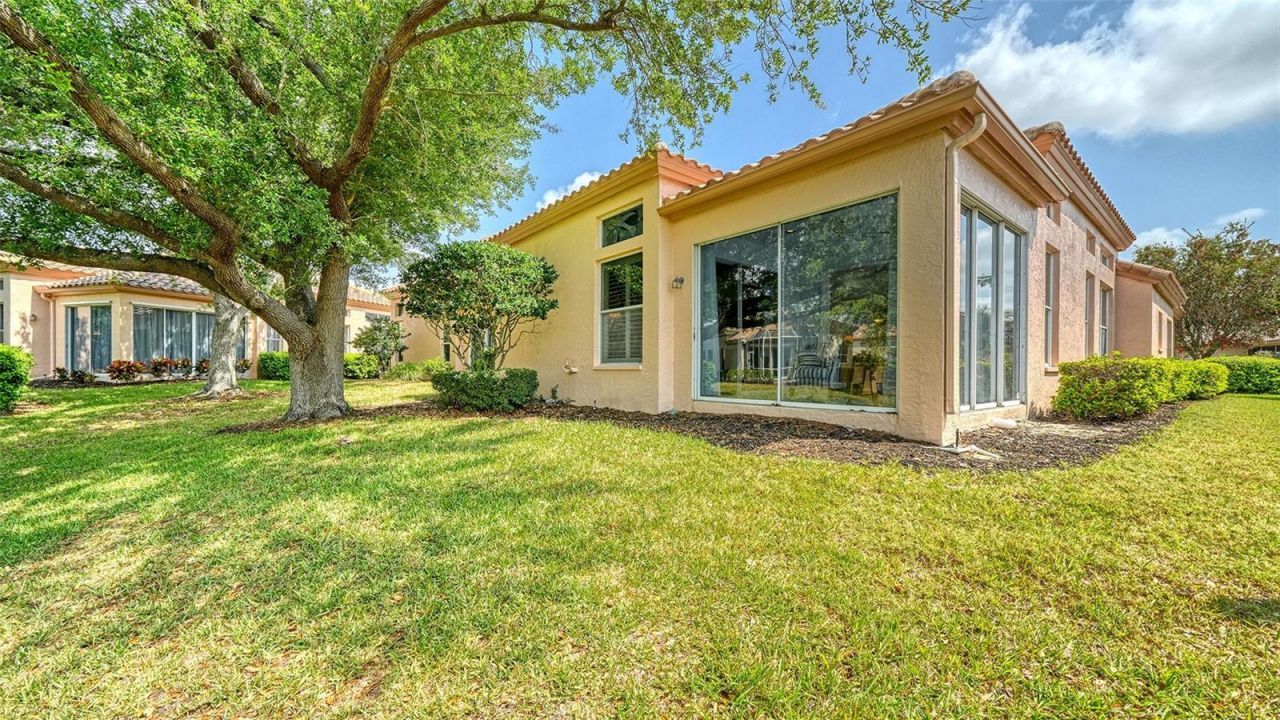 3799 Mira Lago Drive, Sarasota, FL 34238 Photo