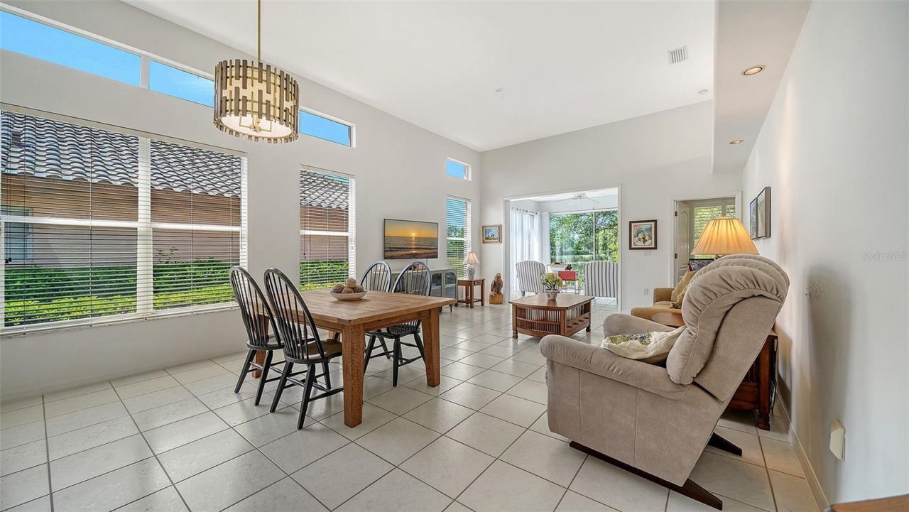 3799 Mira Lago Drive, Sarasota, FL 34238 Photo
