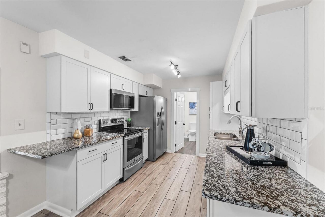 1415 Carlson Drive, Orlando, FL 32804 Photo