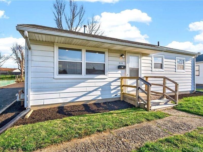 5345 Middlebury Road, West Carrollton, OH 45432 Photo 5