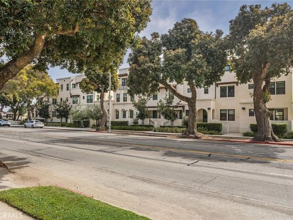 1530 E Thompson Boulevard, Ventura, CA 93001