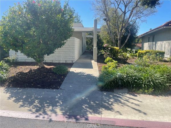 2189 VIA MARIPOSA EAST, Unit Q, Laguna Woods, CA 92637