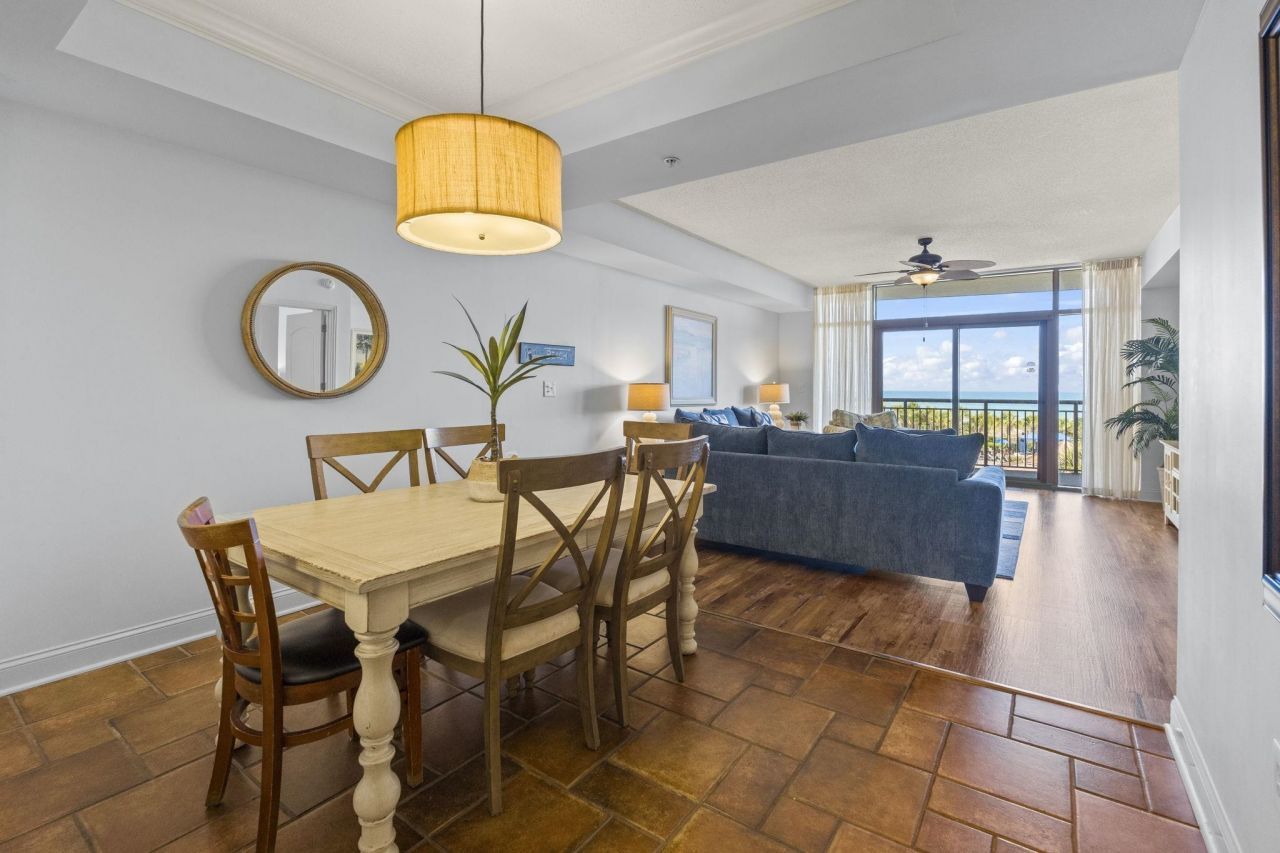 100 North Beach Blvd. Photo 16