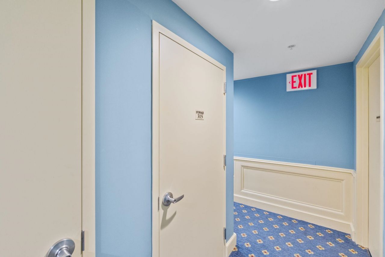 100 North Beach Blvd. Photo 24