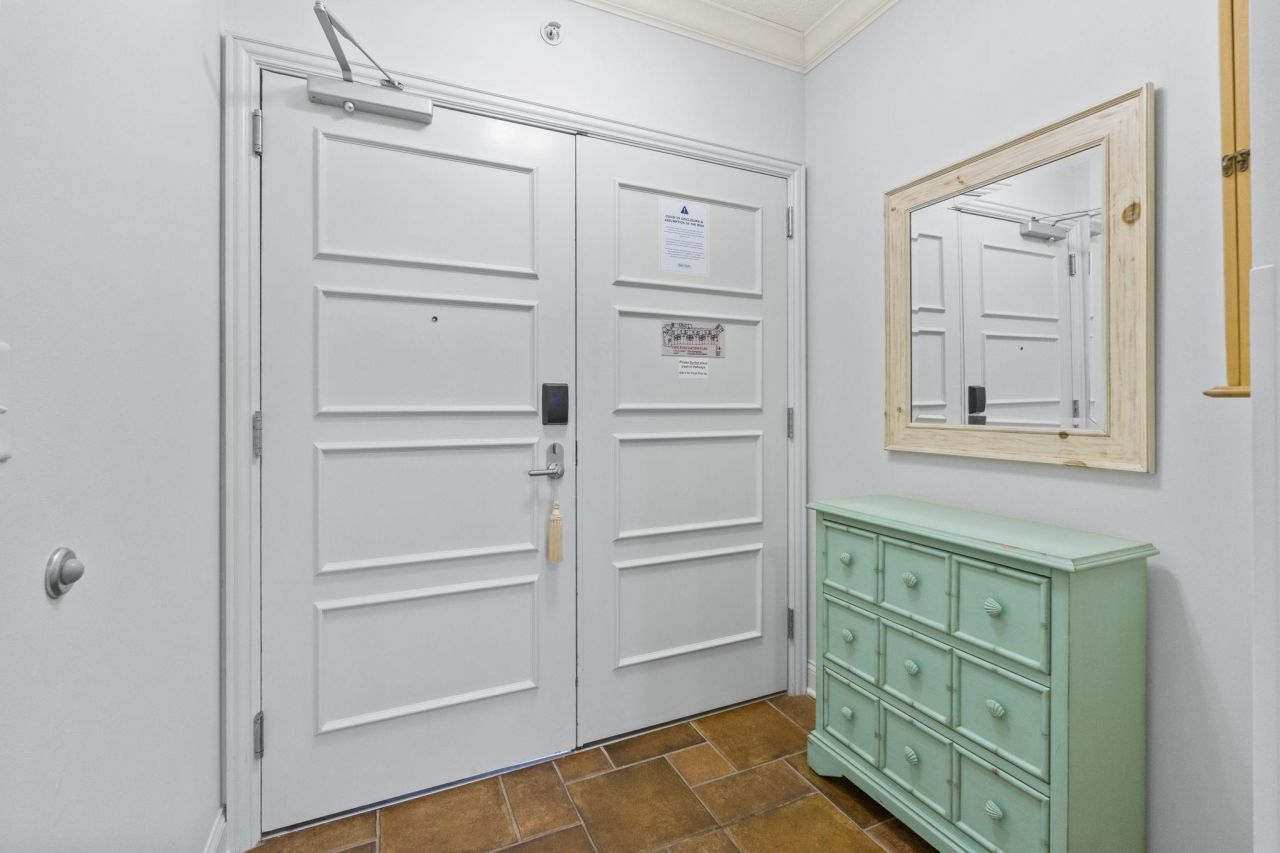 100 North Beach Blvd. Photo 7