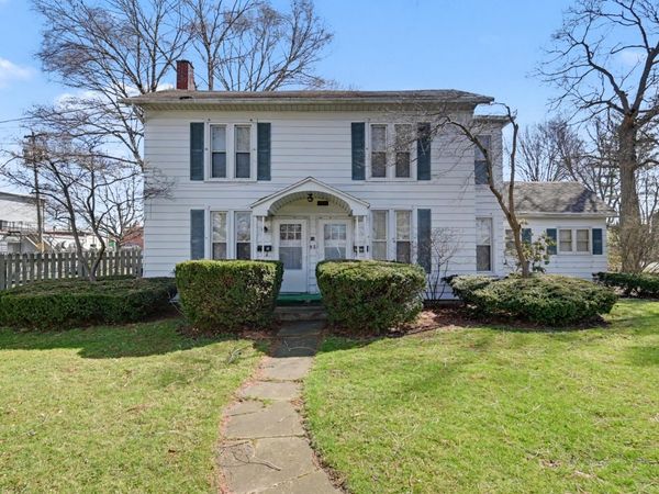 16 High School Avenue, Shelby, OH 44875