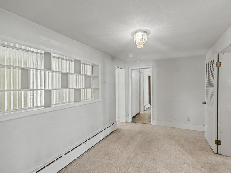 16 High School Avenue, Shelby, OH 44875 Photo 4