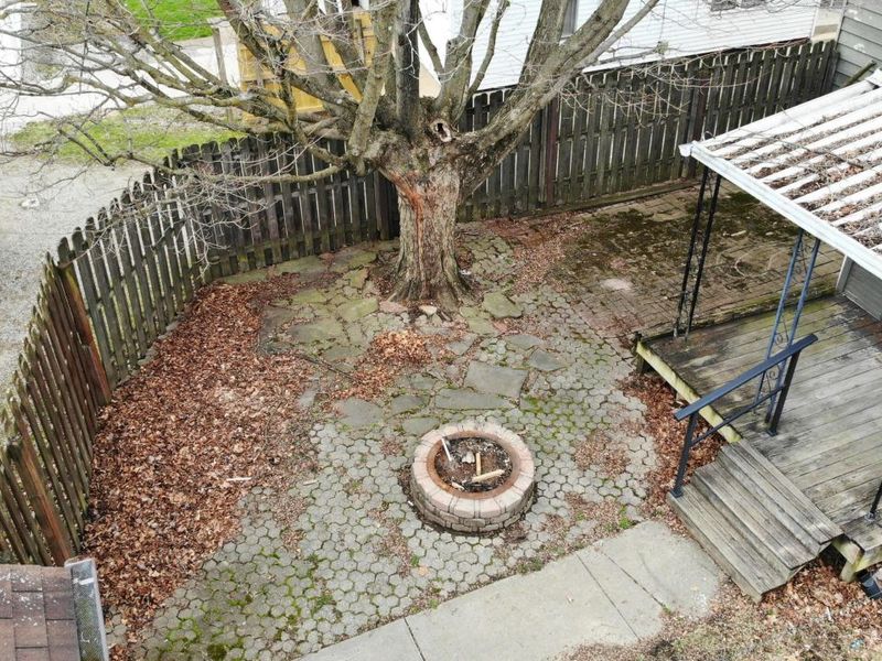 74 E Whitney Avenue , Shelby, OH 44875 Photo 4