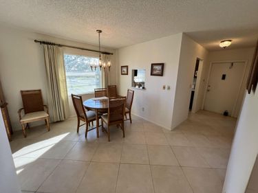 62 Woodland Drive, Unit 201, Vero Beach, FL 32962