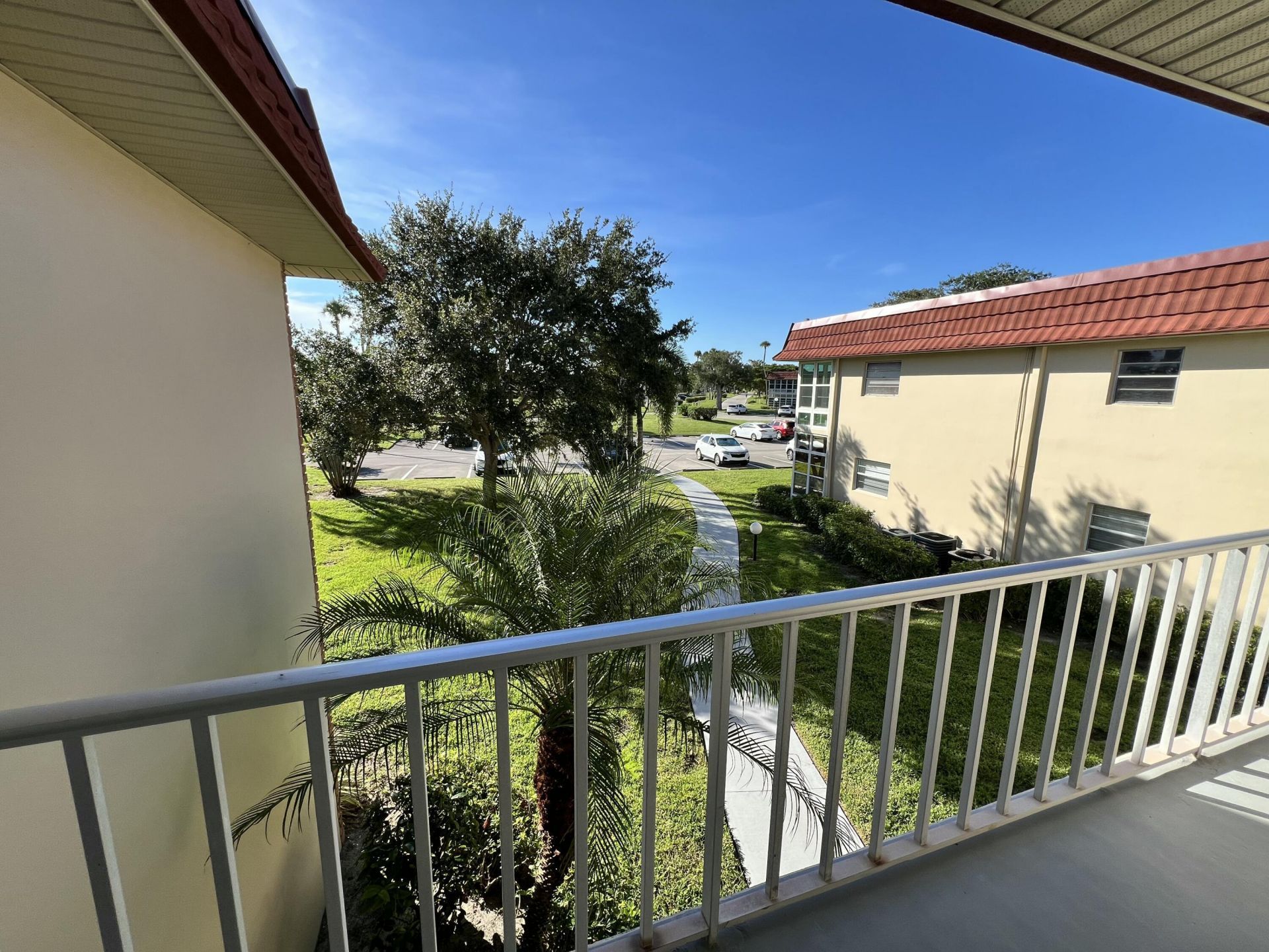 62 Woodland Drive, Unit 201, Vero Beach, FL 32962 Photo